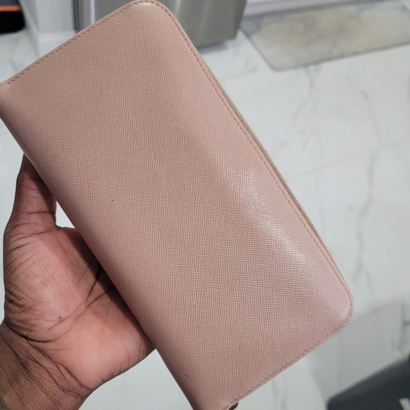 🔹️PRADA🔹️ Saffiano Leather Bow Long Zip Wallet ✨️🩷 - Picture 3 of 12